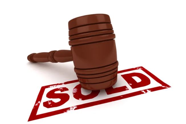 How to buy a house at auction without cash